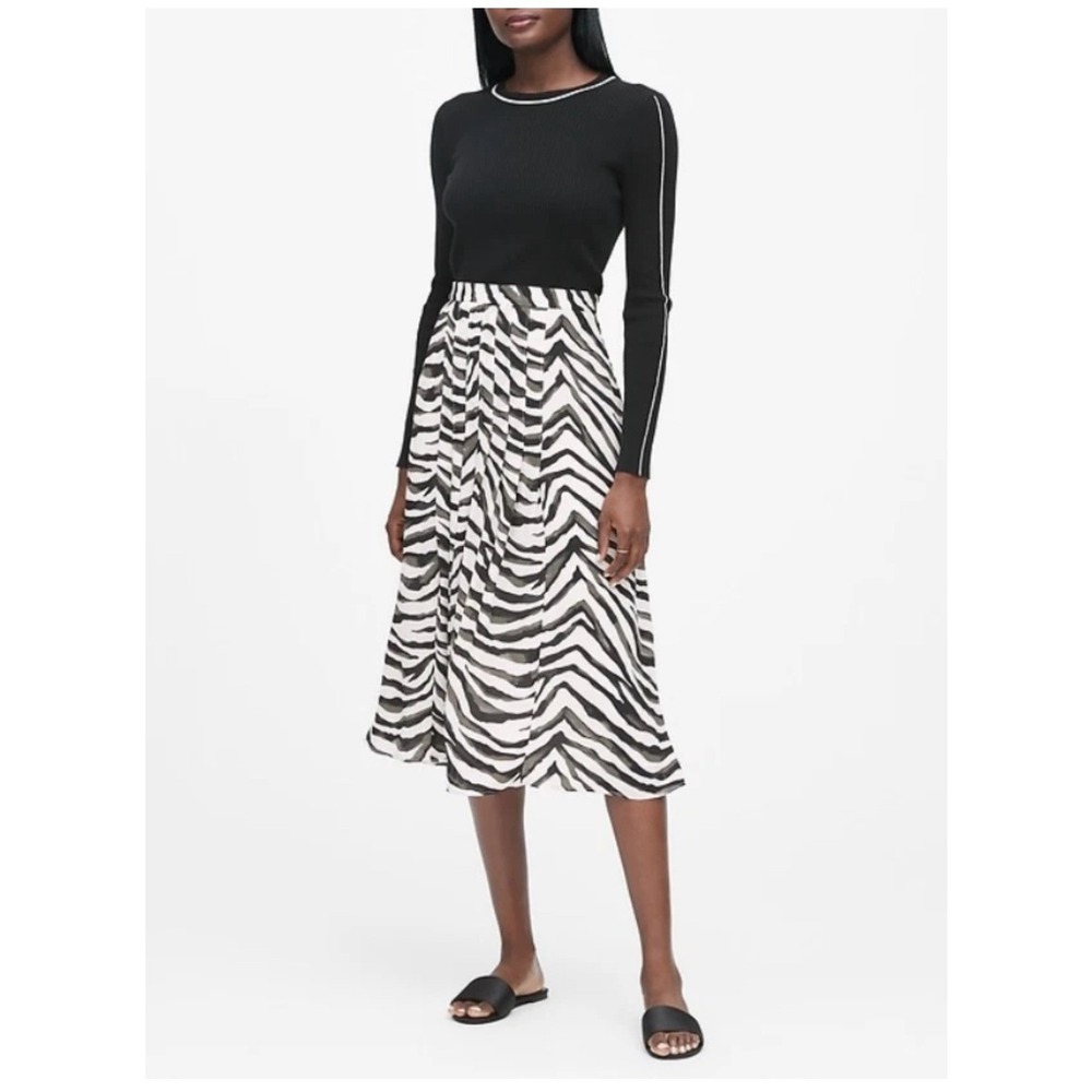 Banana Republic Zebra Print Pleated Midi Skirt Black White Size 6